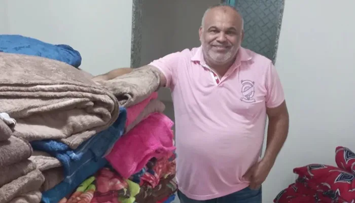 Cobertores foram entregues para famílias em situação de vulnerabilidade — Foto: Reprodução/Redes sociais