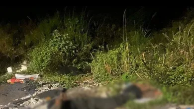 Corpo de homem é encontrado em terreno baldio com mãos e pés amarrados