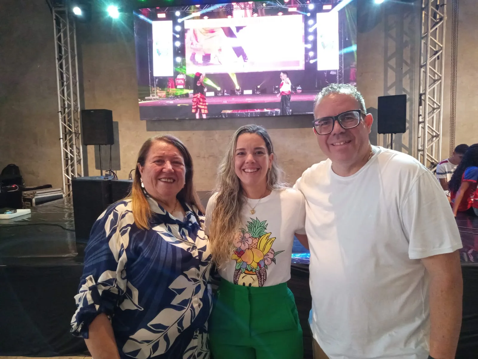 Yara Cruz, Coordenadora Pedagógica; Daniele de Oliveira, Diretora Pedagógica; e Pedro Cruz, Diretor Administrativo do Colégio Interação