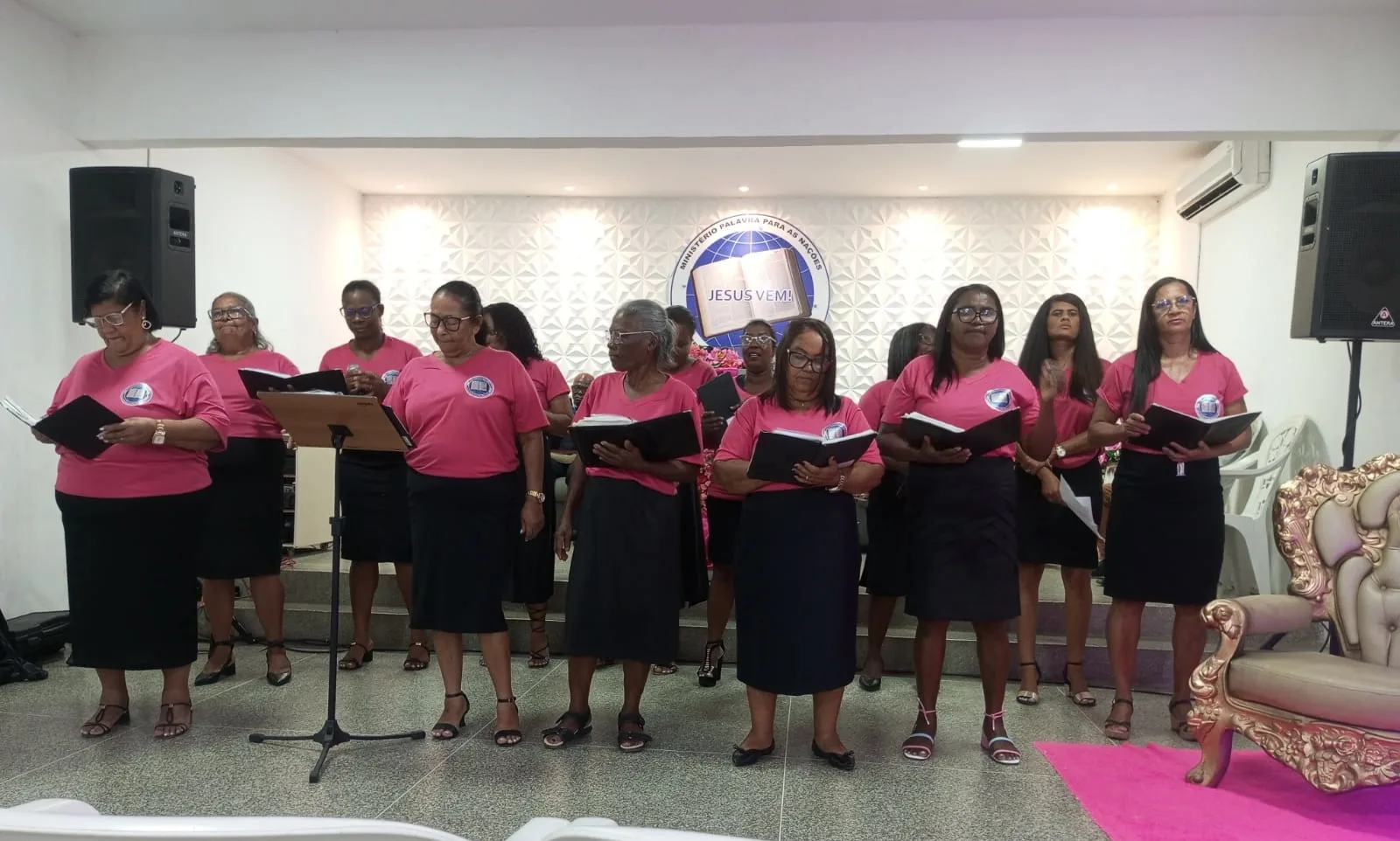 O Grupo de Louvores realizou uma linda apresentação no evento - Reprodução: Acervo pessoal