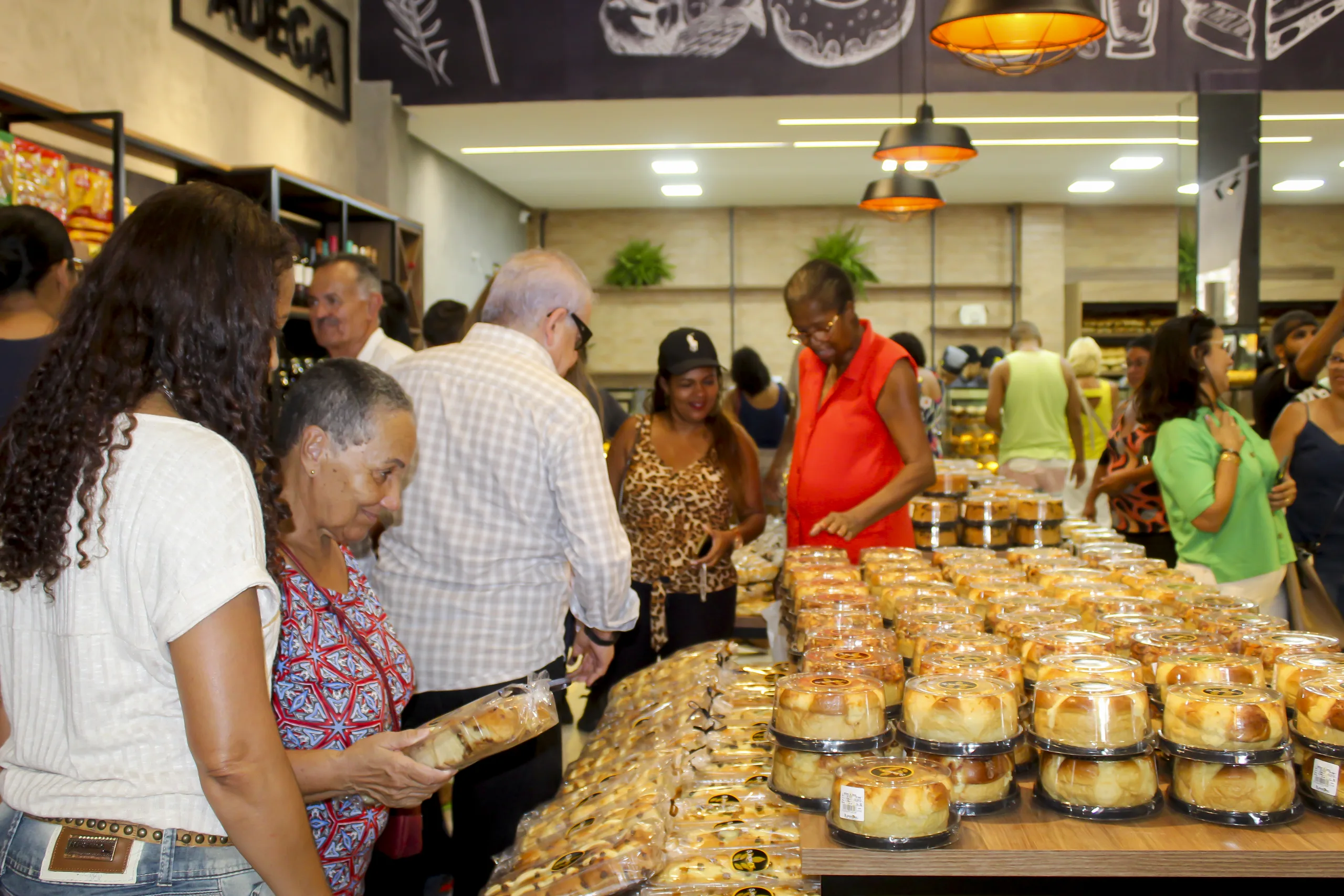 Diversos clientes prestigiaram a inauguração - Foto: Fala Genefax