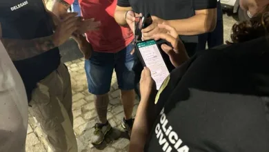 Policiais civis infiltrados no meio dos foliões já prenderam 27 pessoas no carnaval- Foto: Reprodução/ Ascom-PC/Tony Silva
