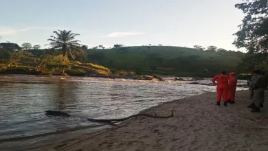 Homem desaparece em rio na Bahia após salvar a mãe de afogamento — Foto: Divulgação/Corpo de Bombeiros de Eunápolis