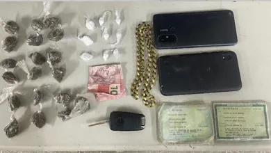 Dupla é presa por tráfico e drogas são apreendidas pela PM em Conceição do Jacuípe - Foto: Reprodução