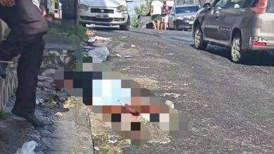 Homem é morto com dezenas de tiros em via pública - Foto: Reprodução
