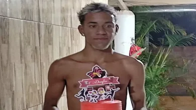 Douglas Borges tinha 20 anos e foi morto enquanto esperava partida de futebol em Feira de Santana — Foto: Reprodução/Arquivo pessoal
