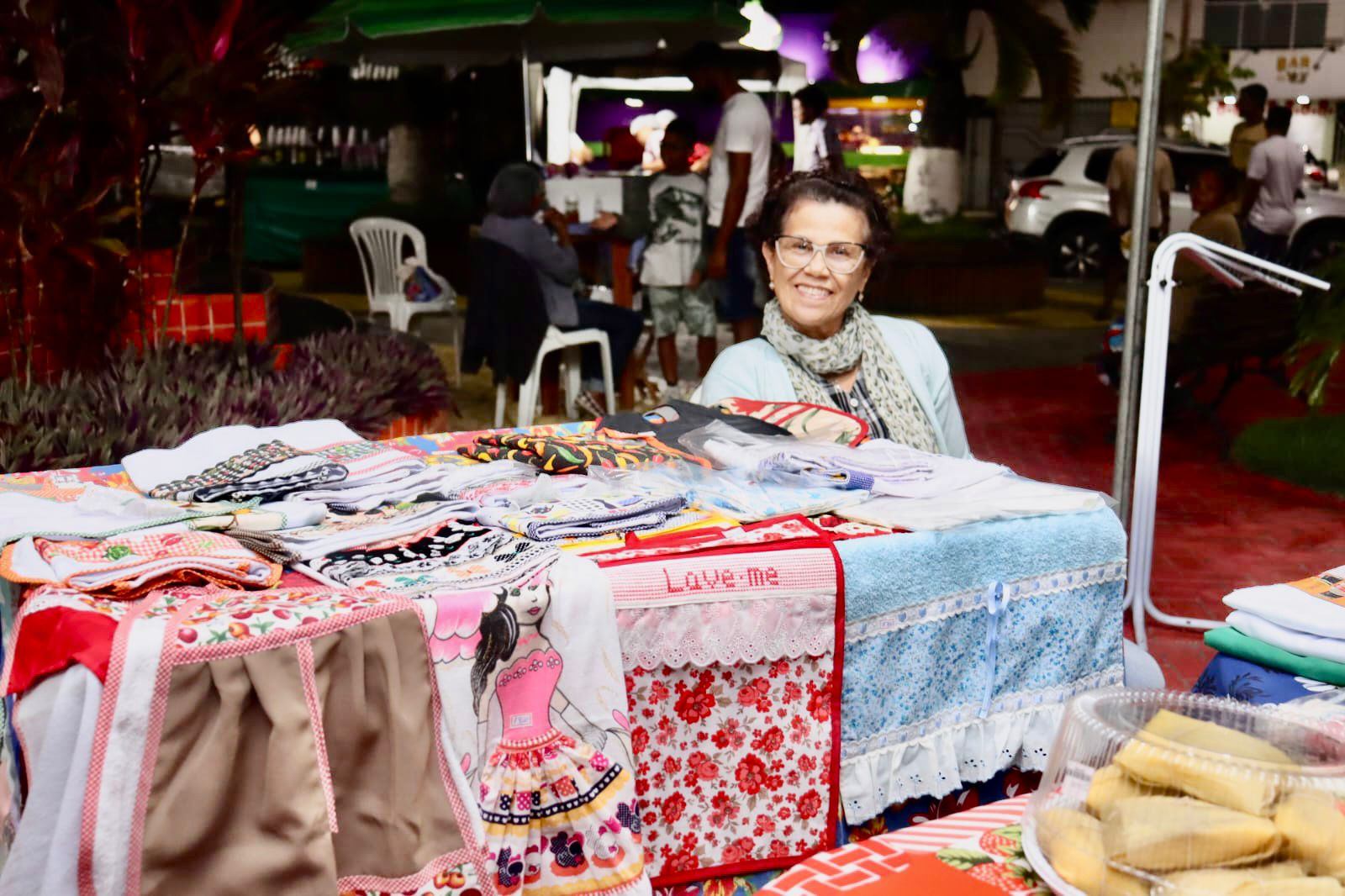 Prefeitura de Amélia Rodrigues realiza mais uma edição da Feira de Confeitaria e Artesanato das Microempreendedoras - Foto: Reprodução/Ascom