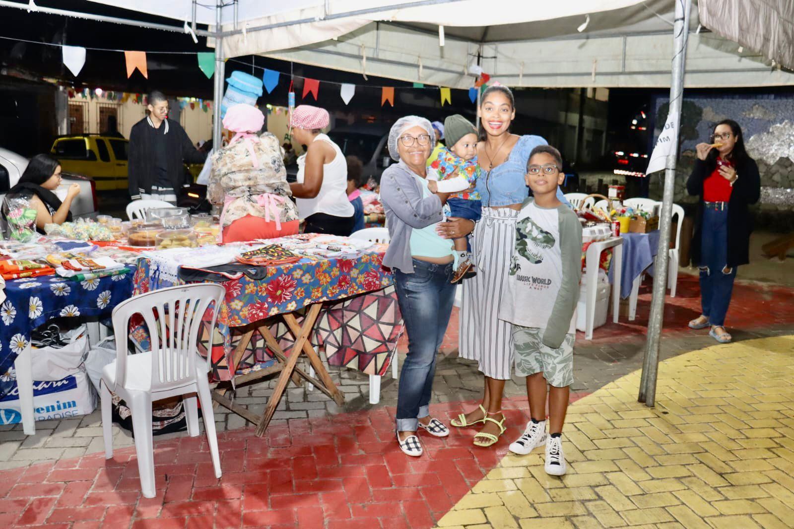Prefeitura de Amélia Rodrigues realiza mais uma edição da Feira de Confeitaria e Artesanato das Microempreendedoras - Foto: Reprodução/Ascom