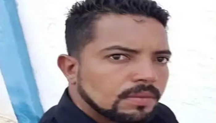 A vítima foi identificada como Emerson Cruz Passos, de 30 anos — Foto: Reprodução/ Redes sociais