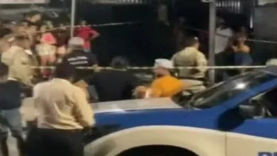 Uma pessoa morre e cinco pessoas ficam feridas após ataque a tiros em lanchonete — Foto: Reprodução