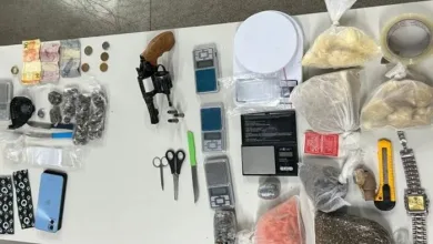 Rondesp apreende arma de fogo e entorpecentes em Feira de Santana - Foto: Divulgação
