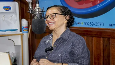 Prefeita de Conceição do Jacuípe, Tânia Yoshida, destaca desafios e conquistas durante entrevista na Rádio Mix Bahia FM- Foto: Fala Genefax
