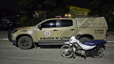 Polícia Militar recupera motocicleta roubada em Amélia Rodrigues- Foto: Divulgação/ 97ª CIPM