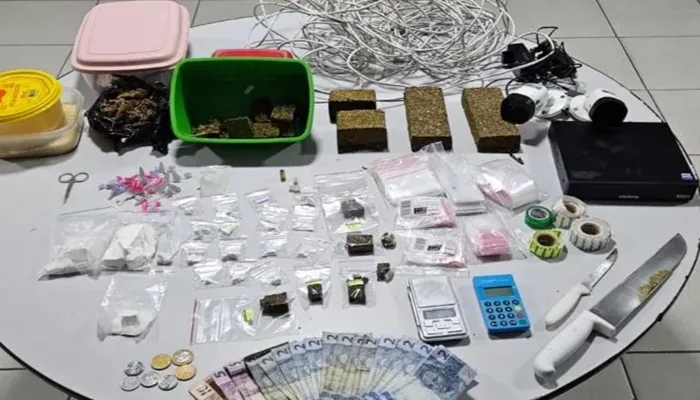 Polícia descobre nova central de monitoramento de criminosos em Feira de Santana Foto: Reprodução/ Polícia Militar