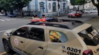 Polícia Militar detém três suspeitos com arma e drogas 
