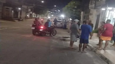 Homem é morto a tiros dentro de barbearia  