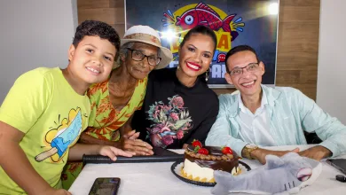 A digital influencer Jeane Farias fez participação especial na Live | Foto: FALA GENEFAX