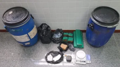 Homem com mandado por homicídio e tráfico é preso com drogas em Feira de Santana- Foto: Reprodução